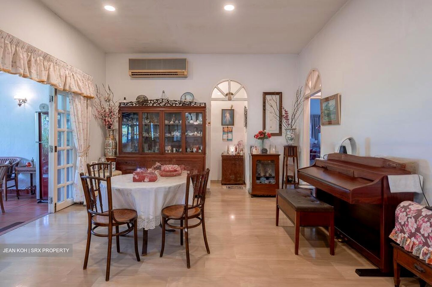 Coronation Road (D10), Detached #455774301